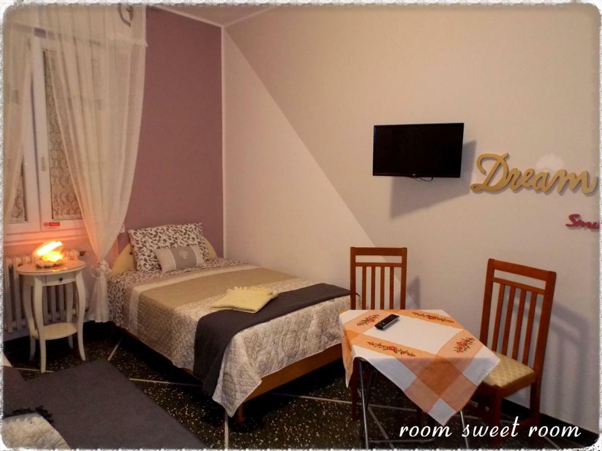 Room Sweet Room Болонья Экстерьер фото